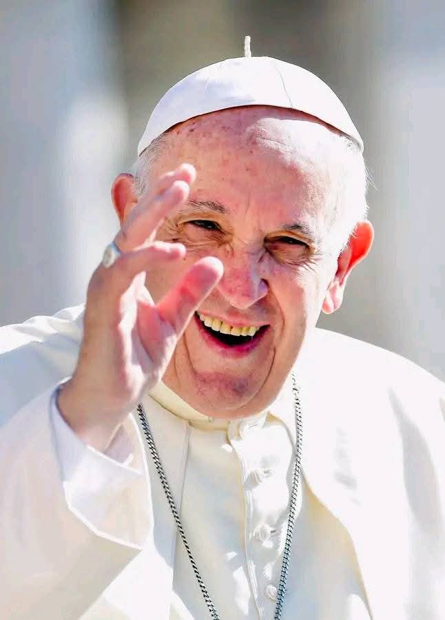 12:00:55 God’s messenger, Pope Francis, has just passed away … See more